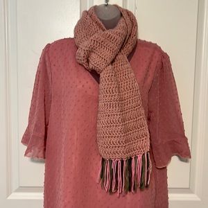 2 for $25 🧡🆕 Hand-crocheted pink scarf with fringe